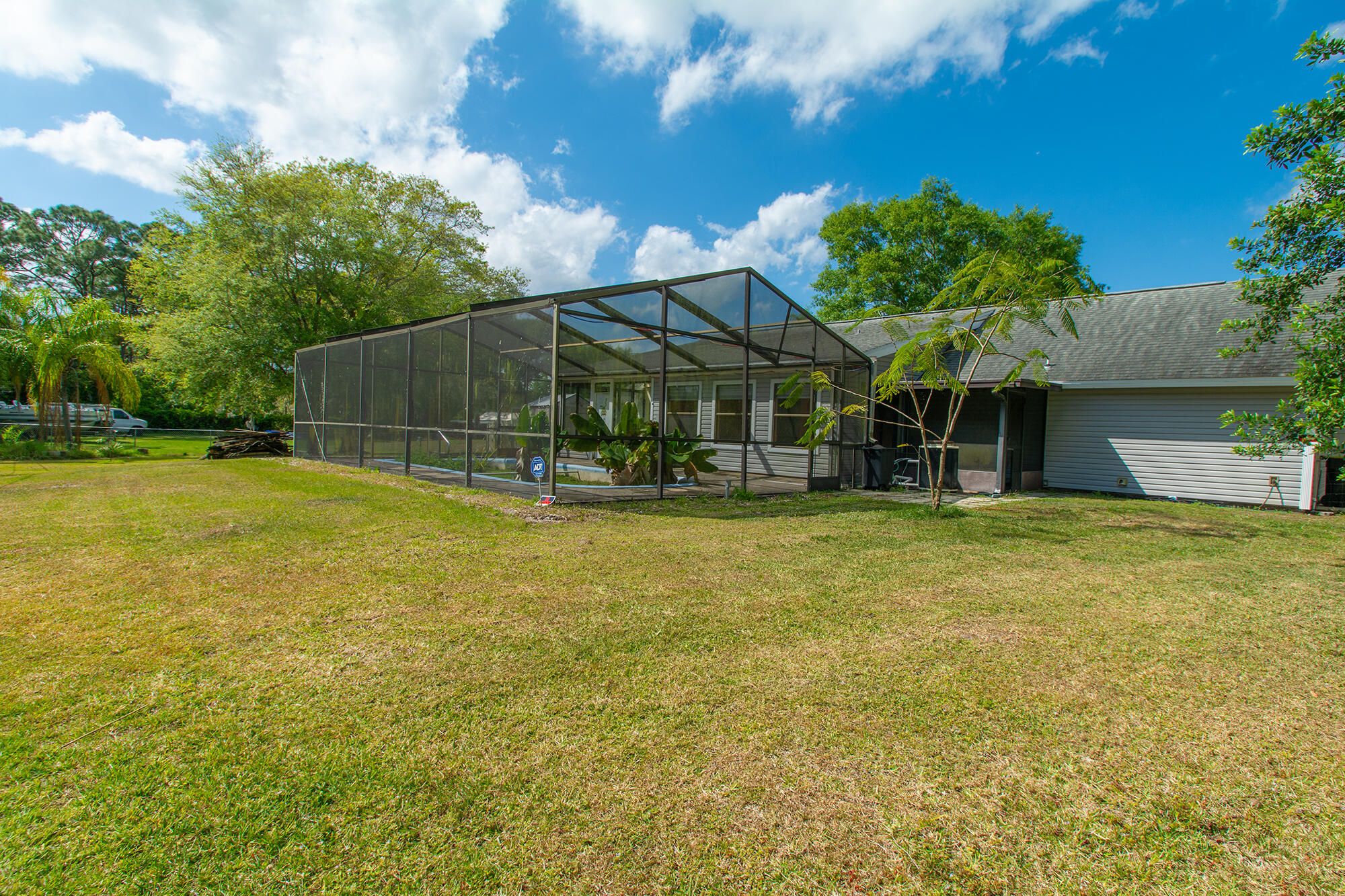 412 Danis Road Southwest Palm Bay, FL 32908 - Photo 5 of 62 412 Danis-9817