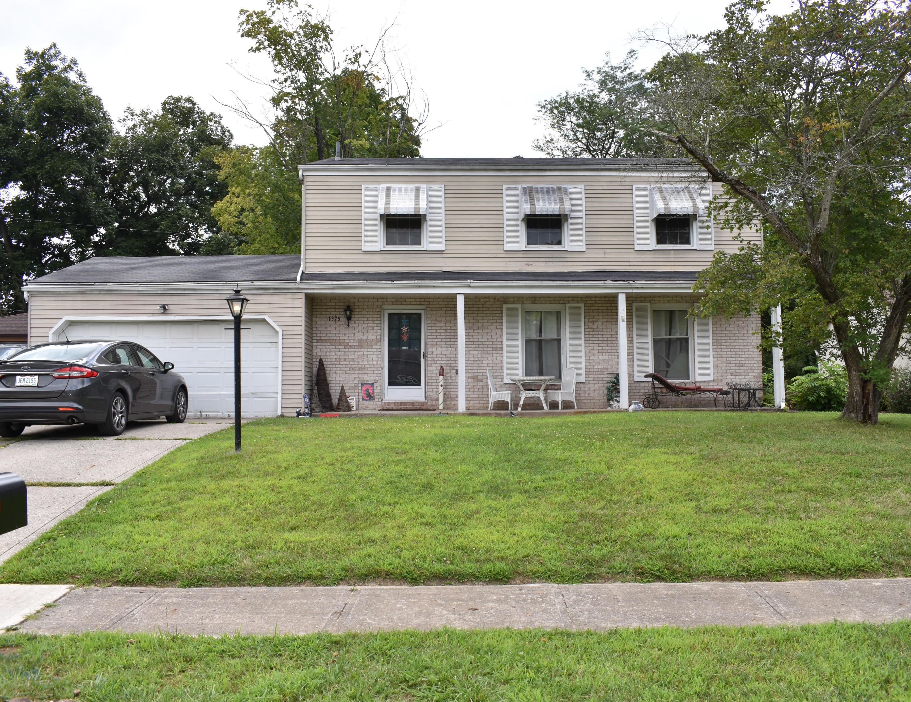 1375 Bonnie Ridge Road Columbus, OH 43228 - Photo 2 of 27