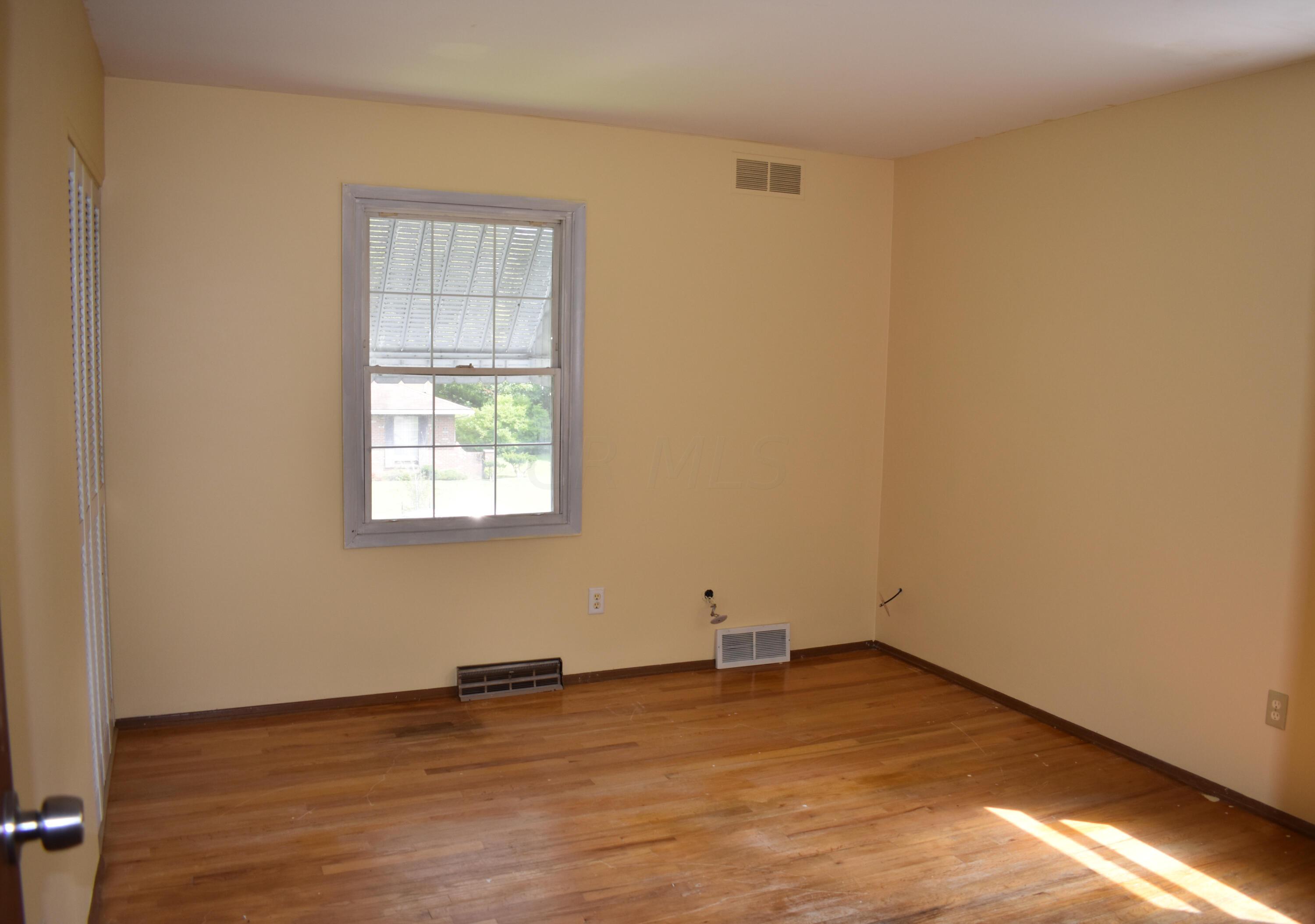 1375 Bonnie Ridge Road Columbus, OH 43228 - Photo 21 of 27