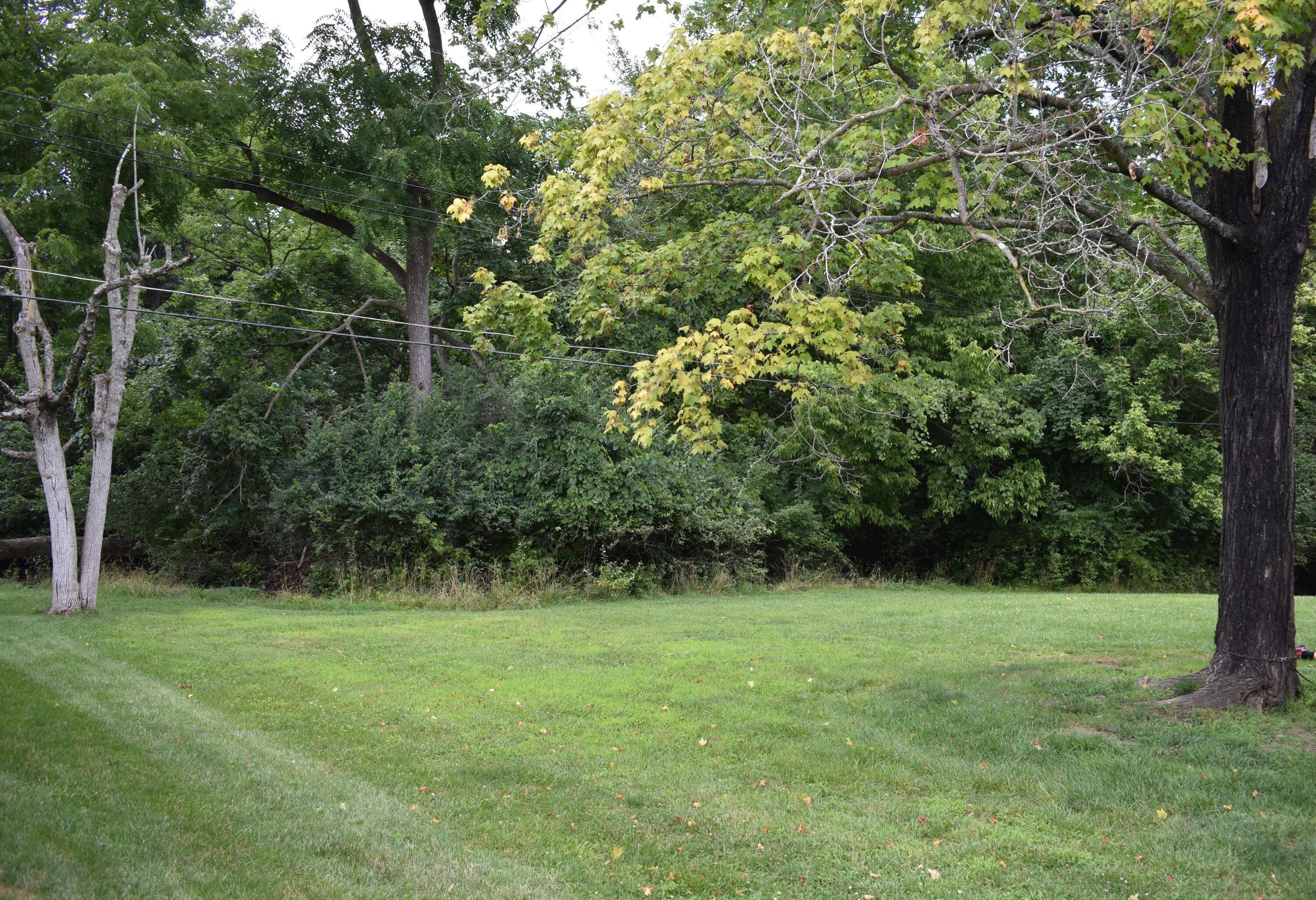1375 Bonnie Ridge Road Columbus, OH 43228 - Photo 5 of 27