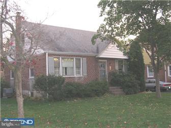 43 South Malin Road Broomall, PA 19008 - Photo 2 of 4 Gallery Image 2