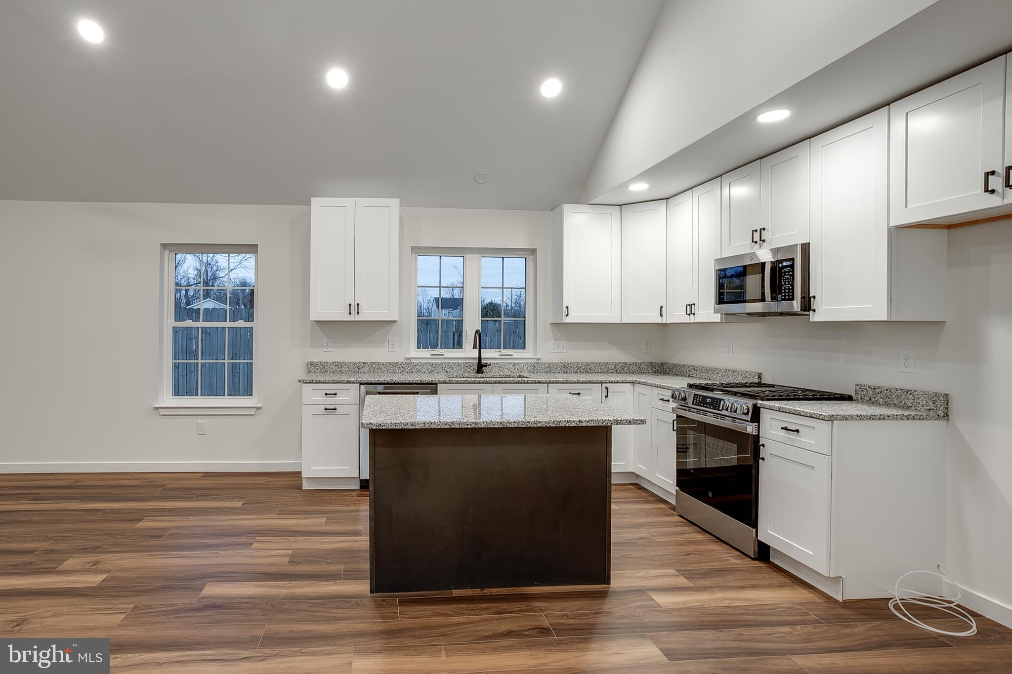 48 Pine Street Beverly, NJ 08010 - Photo 7 of 22 Kitchen