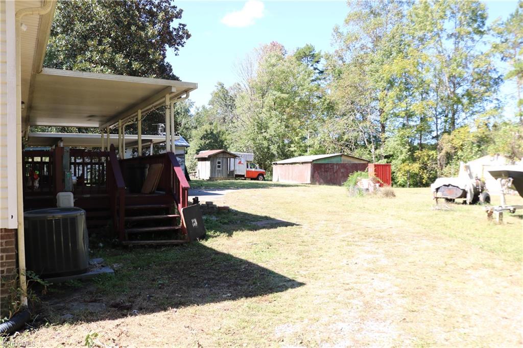 1116 Kentmere Road Greensboro, NC 27406 - Photo 36 of 42