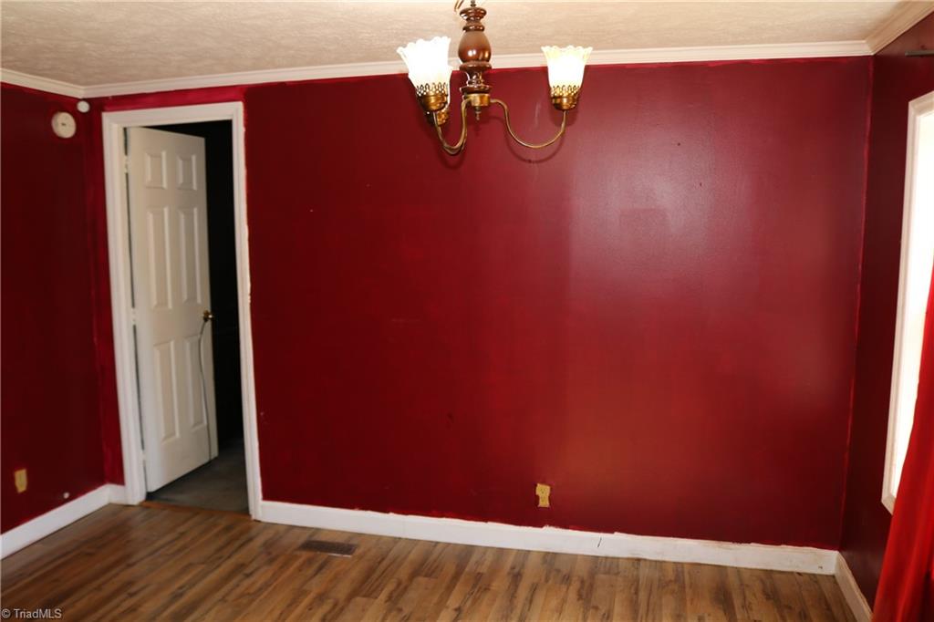 1116 Kentmere Road Greensboro, NC 27406 - Photo 7 of 42