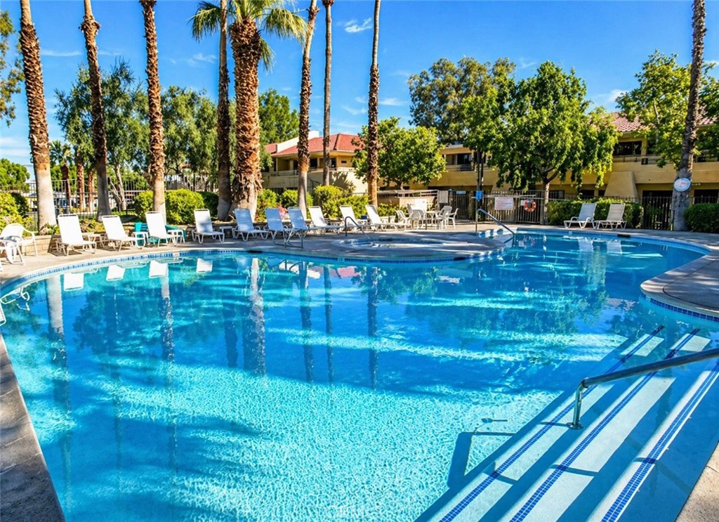 2801 North Los Felices Road, Unit 104 Palm Springs, CA 92262 - Photo 8 of 10