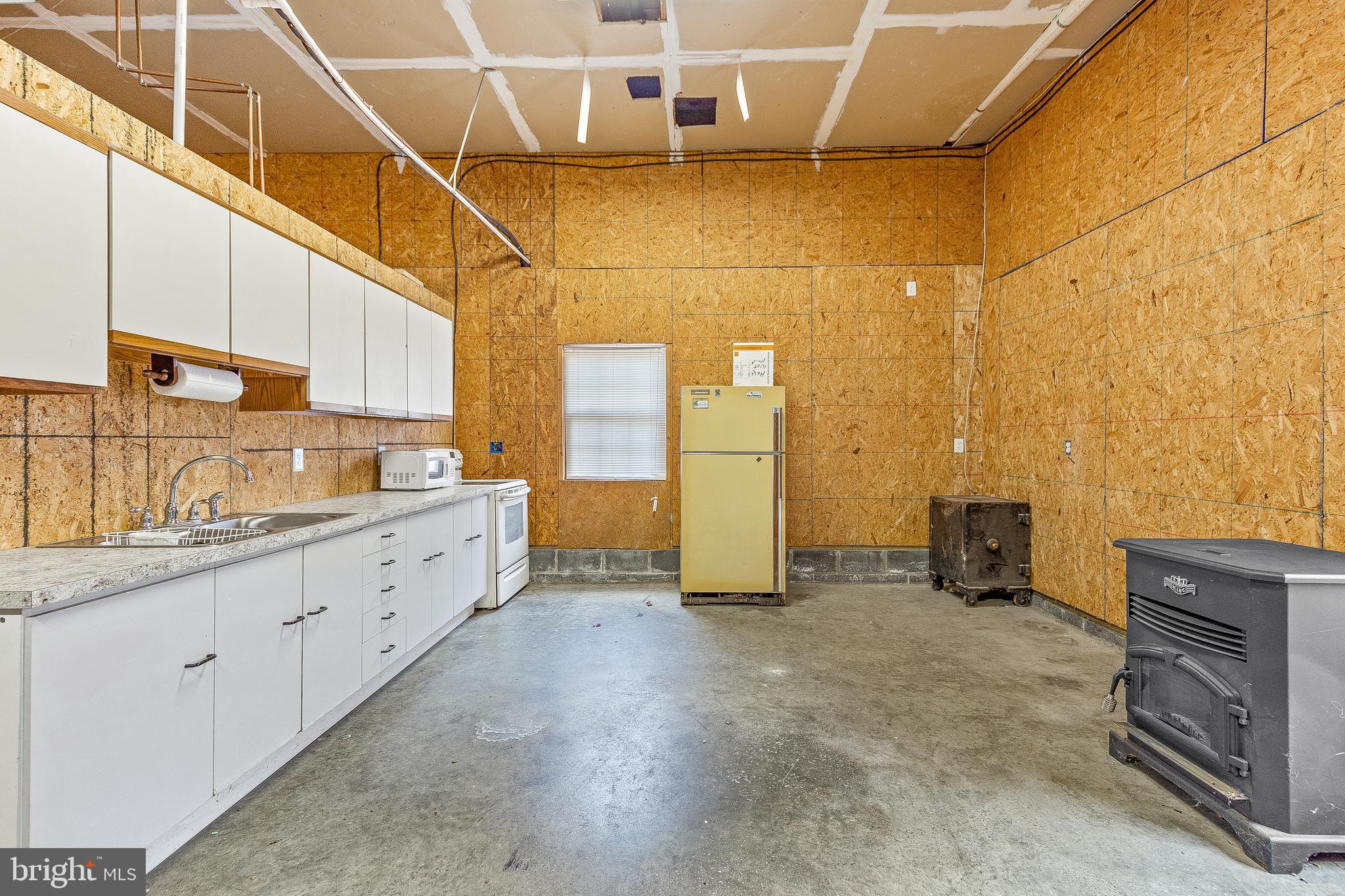 2135 Oak Road Port Republic, MD 20676 - Photo 24 of 32 Very large space