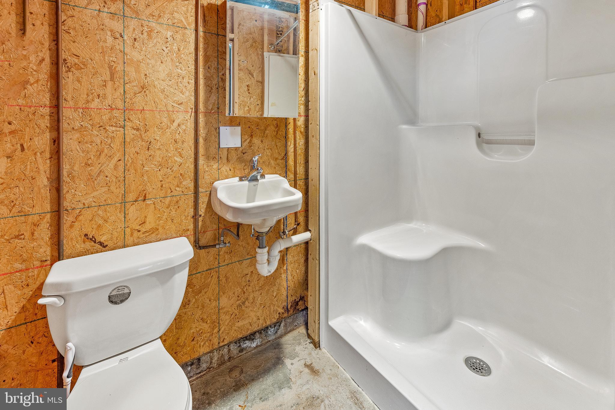 2135 Oak Road Port Republic, MD 20676 - Photo 27 of 32 Bathroom in garage