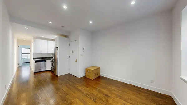 $4,300 | 304 East 49th Street, Unit 4A | Midtown East