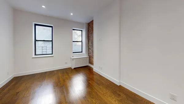 $4,300 | 304 East 49th Street, Unit 4A | Midtown East