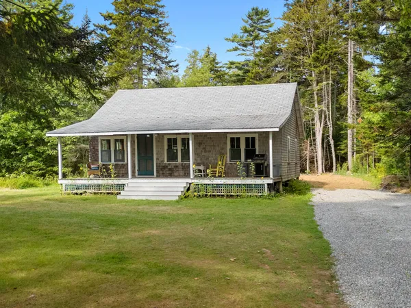 $325,000 | 207 Pleasant Point Road, Cushing, ME 04563