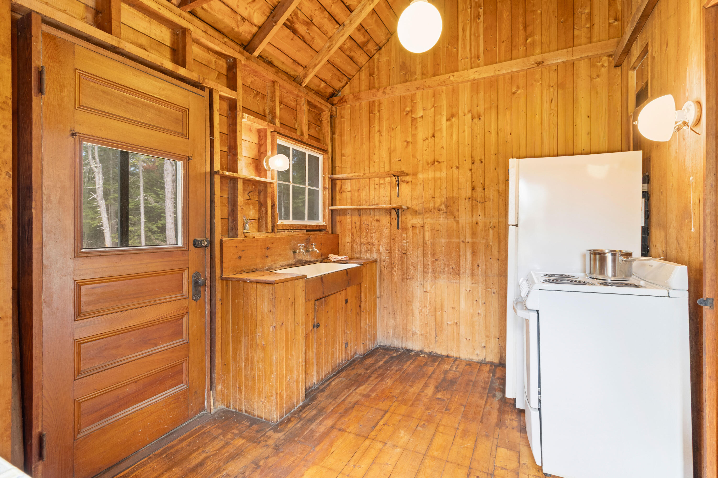 207 Pleasant Point Road Cushing, ME 04563 - Photo 8 of 25 IMG_1939