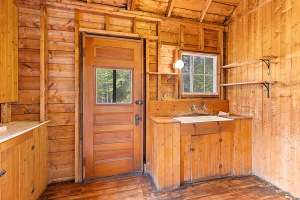 $325,000 | 207 Pleasant Point Road, Cushing, ME 04563