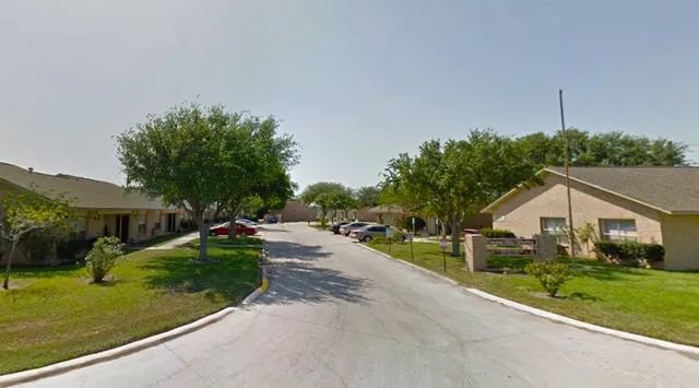 $560 | 201 Morning Glory Street, Rio Hondo, TX 78583