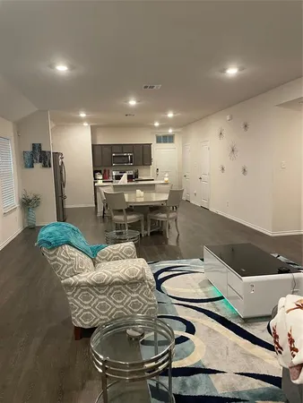 $2,550 | 468 Unbridled Road, Waxahachie, TX 75165
