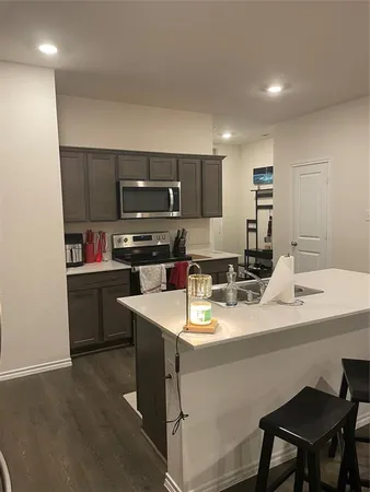 $2,550 | 468 Unbridled Road, Waxahachie, TX 75165