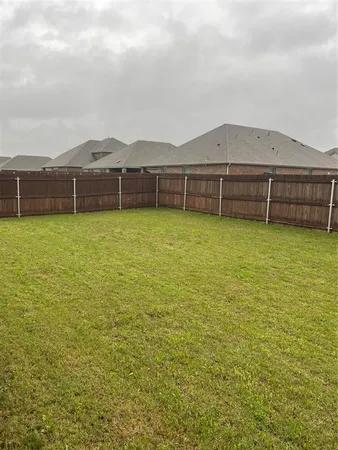 $2,550 | 468 Unbridled Road, Waxahachie, TX 75165