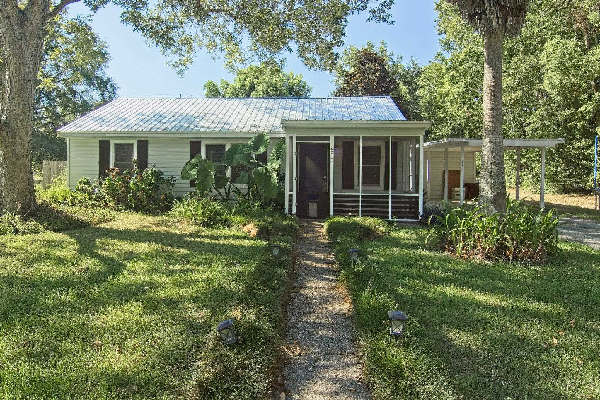 600 East Orange Avenue Foley, AL 36535 - Photo 1 of 28