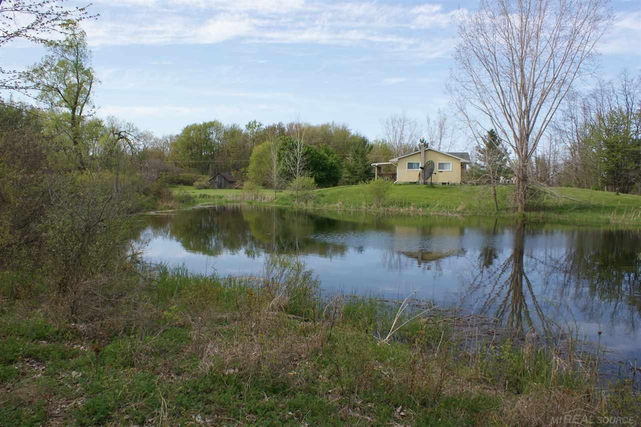 243 West Fremont Road Melvin, MI 48454 - Photo 2 of 15 31274810-1.JPG