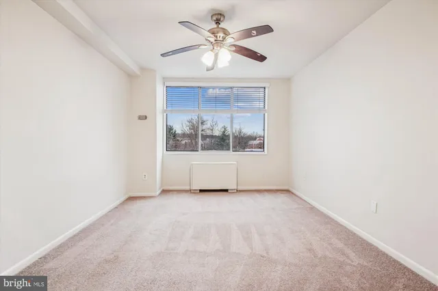 $1,590 | 6631 Wakefield Drive, Unit 319, Alexandria, VA 22307