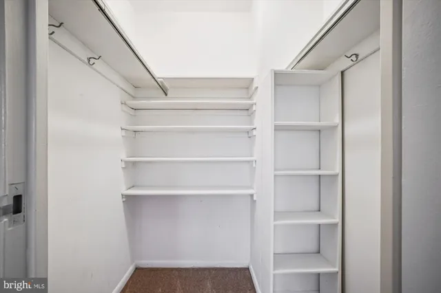 $1,590 | 6631 Wakefield Drive, Unit 319, Alexandria, VA 22307