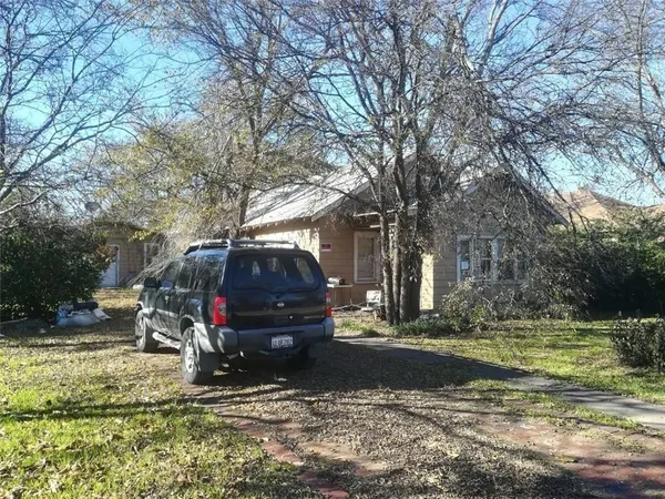 $650 | 457 West Main Street, Ranger, TX 76470