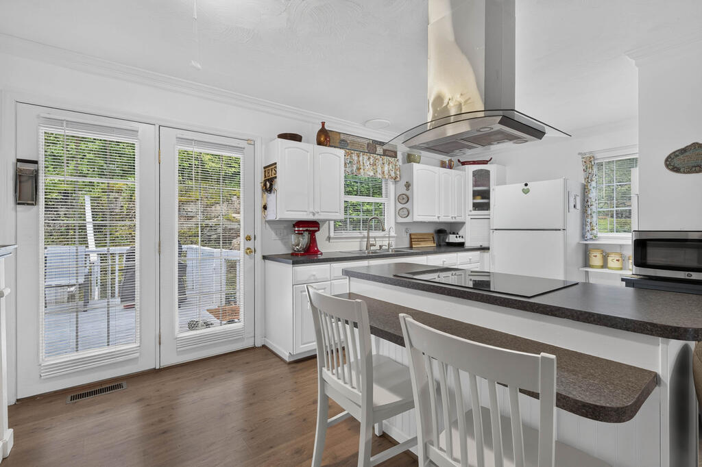 20483 Azen Road Damascus, VA 24236 - Photo 16 of 35 Gallery Image 16