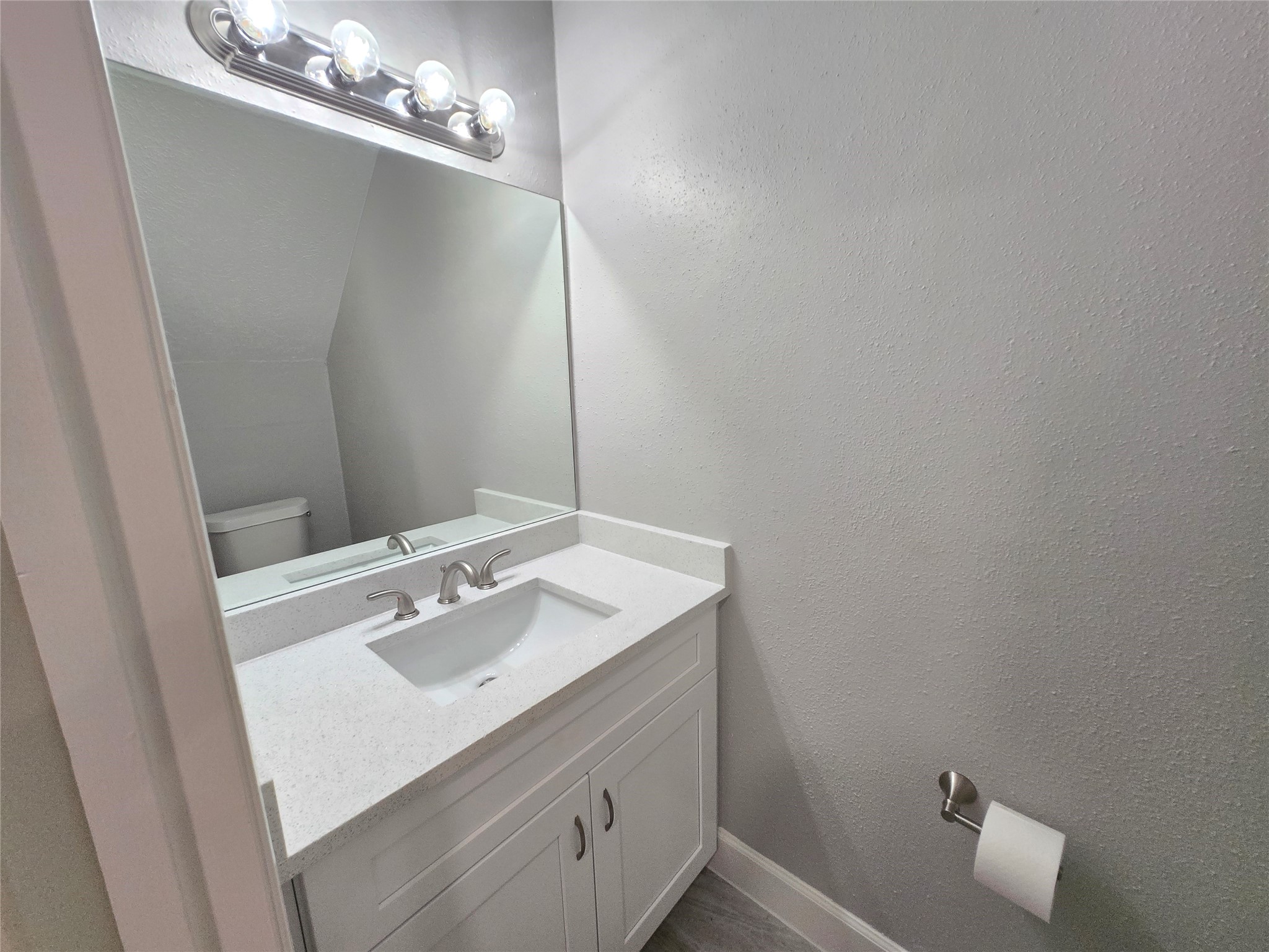8101 Amelia Road, Unit 307 Houston, TX 77055 - Photo 5 of 21 Gallery Image 5