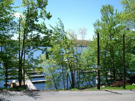 37 Mustang Road Lake Ariel, PA 18436 - Photo 3 of 6