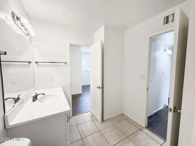 $1,499 | 6729 North 44th Avenue, Glendale, AZ 85301