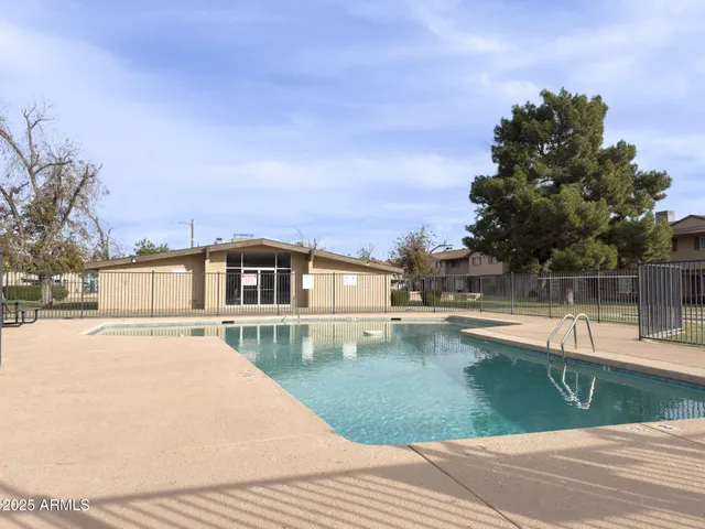 $1,499 | 6729 North 44th Avenue, Glendale, AZ 85301