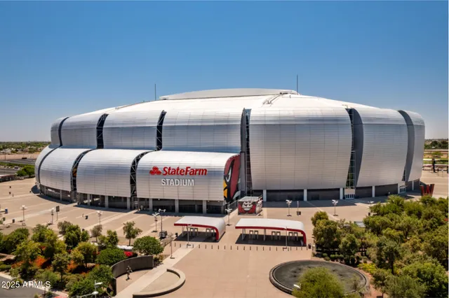 $1,499 | 6729 North 44th Avenue, Glendale, AZ 85301