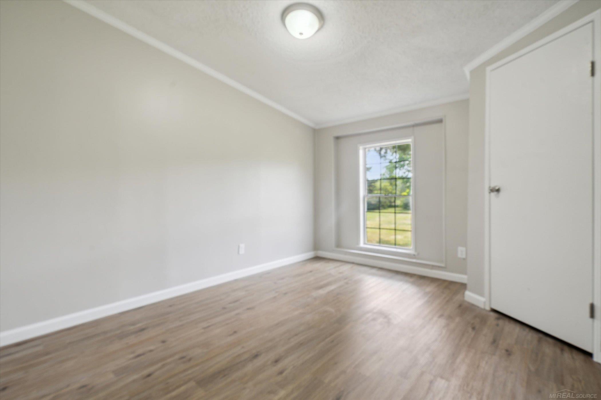 8397 Vincent Road Croswell, MI 48422 - Photo 24 of 43 50117189-23.JPG