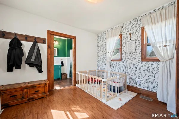 $350,000 | 18 Oak Street, Plymouth, CT 06786