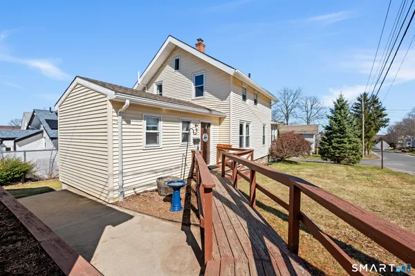 $350,000 | 18 Oak Street, Plymouth, CT 06786