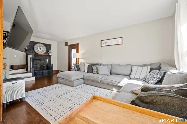 $350,000 | 18 Oak Street, Plymouth, CT 06786