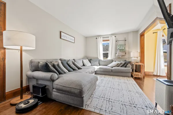 $350,000 | 18 Oak Street, Plymouth, CT 06786