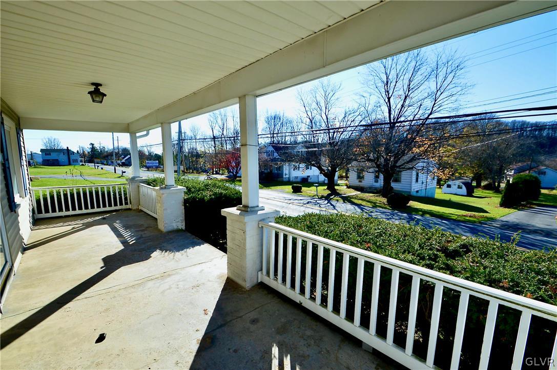 5724 Sullivan Trail Nazareth, PA 18064 - Photo 3 of 31