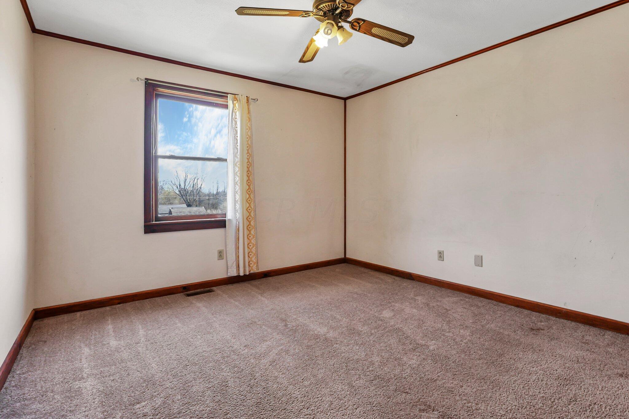5225 Deeds Road Southwest Pataskala, OH 43062 - Photo 23 of 43 2nd bedroom