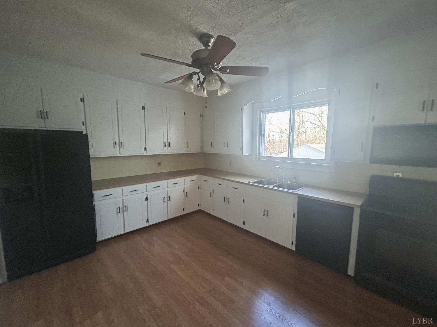 111 Higginbotham Creek Road Amherst, VA 24521 - Photo 5 of 20 Gallery Image 5