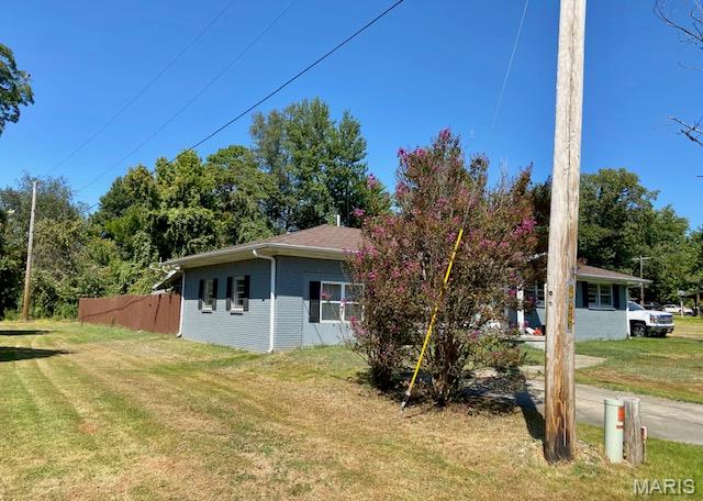 1101 North Sassafras Dexter, MO 63841 - Photo 2 of 3