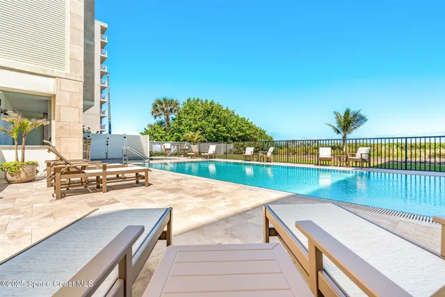 $2,450,000 | 1625 North Hwy A1A, Unit 202, Indialantic, FL 32903