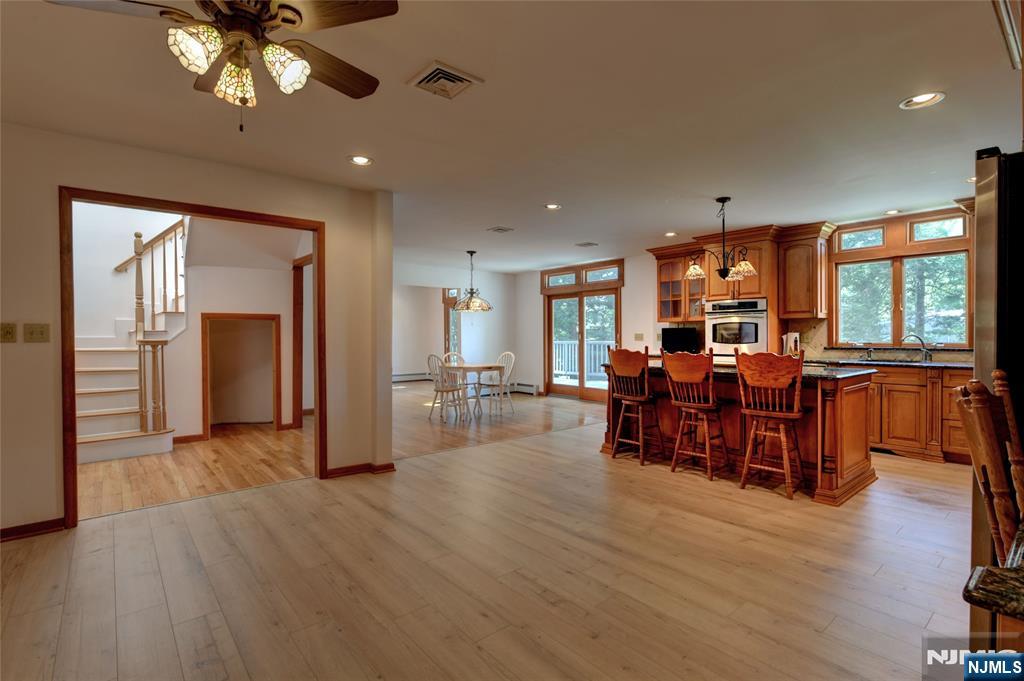 34 Knoll Road Wayne, NJ 07470 - Photo 13 of 50