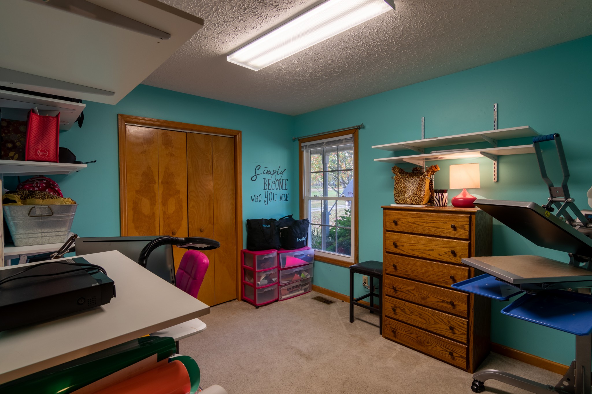 3901 Armstrong Road Springfield, TN 37172 - Photo 14 of 23 a room with furniture and a flat screen tv