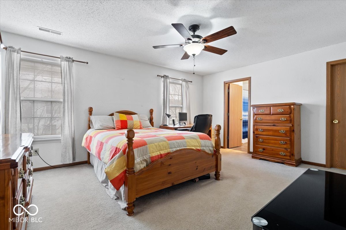 10242 Liverpool Way Indianapolis, IN 46236 - Photo 17 of 39
