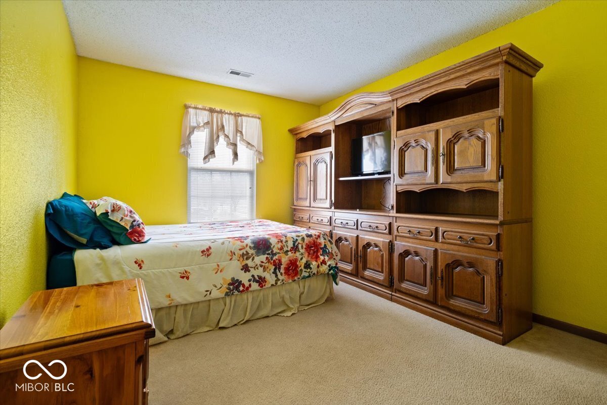 10242 Liverpool Way Indianapolis, IN 46236 - Photo 22 of 39
