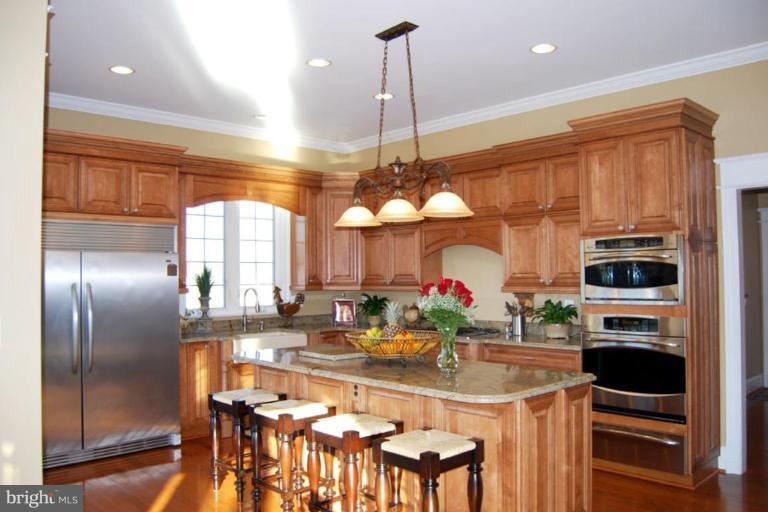816 Childs Point Road Annapolis, MD 21401 - Photo 8 of 30 Kitchen