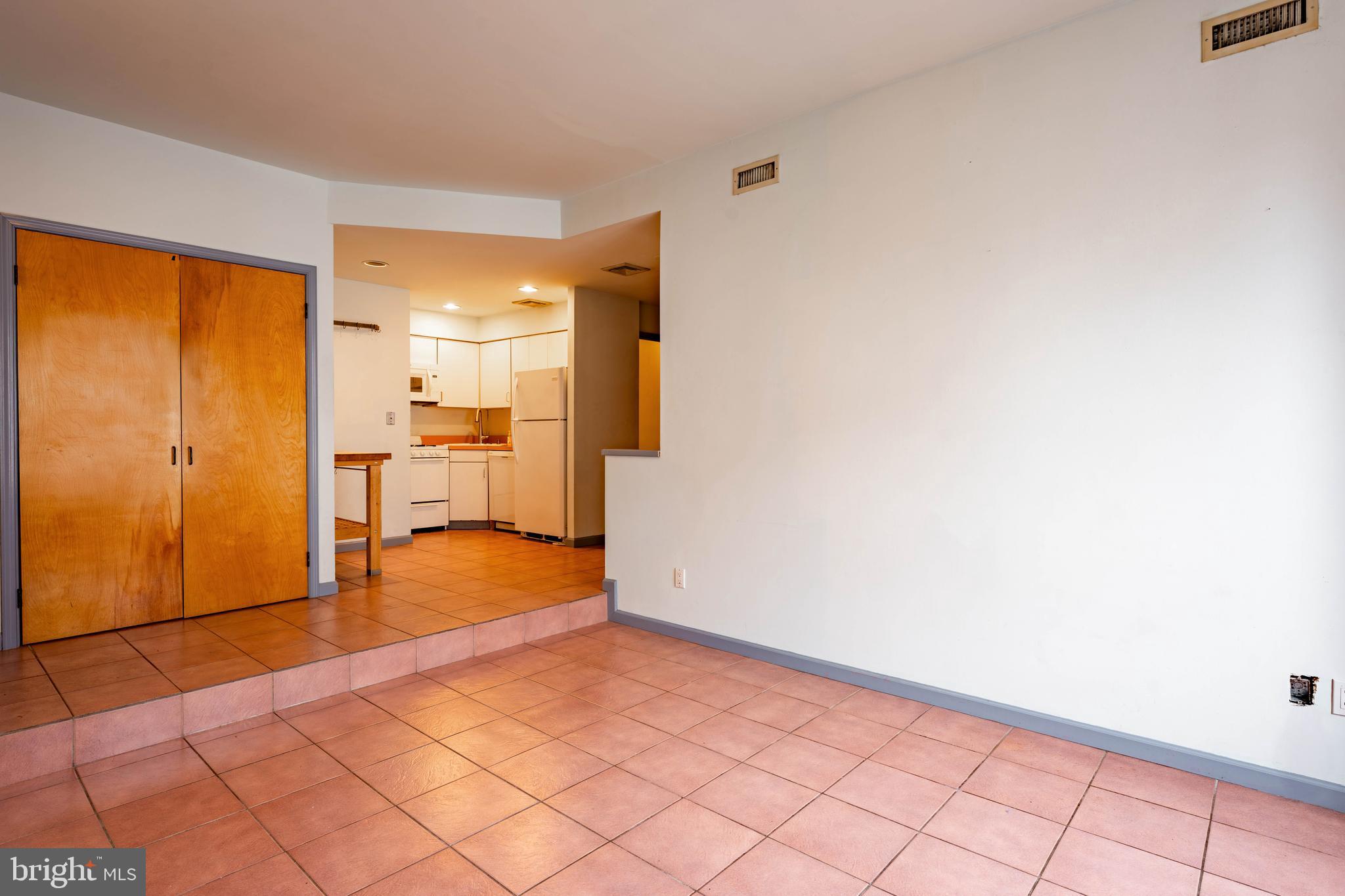 763 South 8th Street, Unit 2 F3 Philadelphia, PA 19147 - Photo 5 of 16