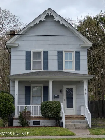 $1,350 | 710 Beech Street, Elizabeth City, NC 27909