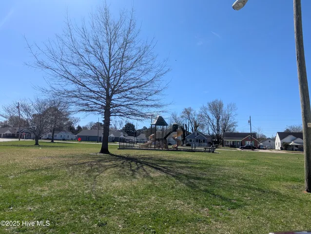 $1,350 | 710 Beech Street, Elizabeth City, NC 27909