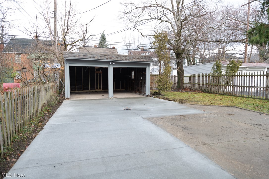 3551 Cedarbrook Road Cleveland, OH 44118 - Photo 34 of 35
